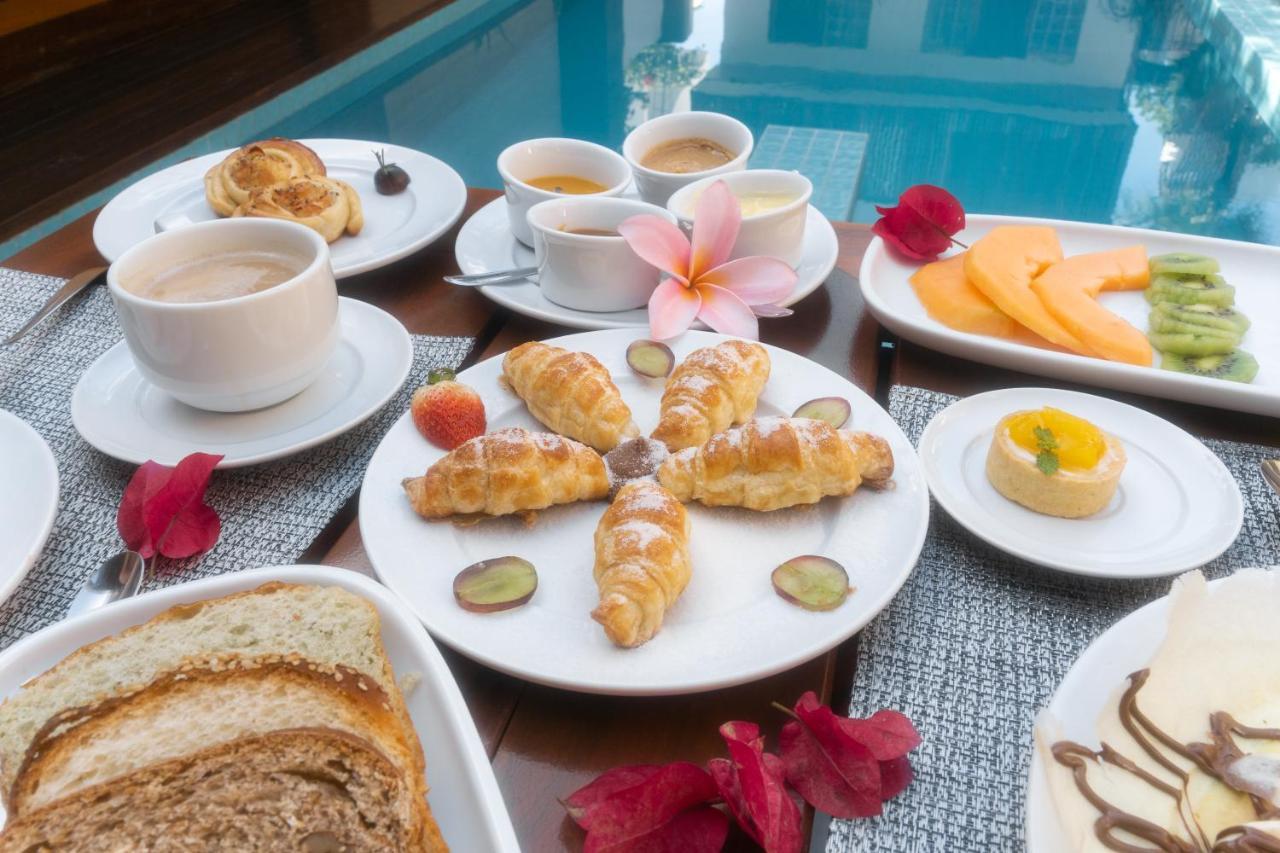 Villa Nautica Boutique Hotel Jijoca de Jericoacoara Exterior photo A breakfast at the pool